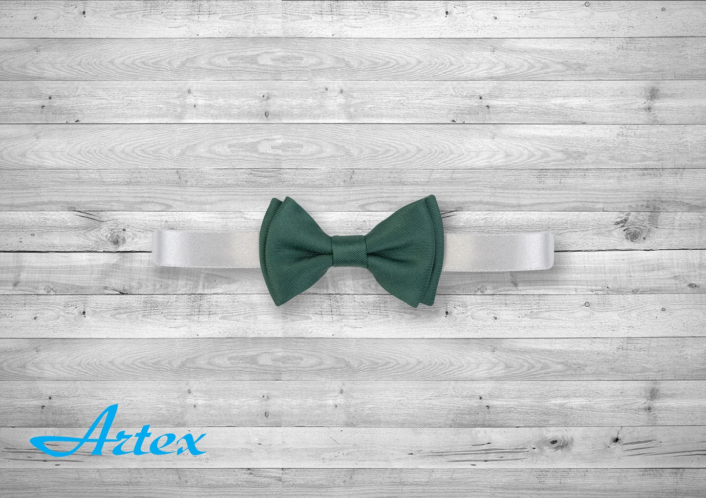 Bow-tie plain