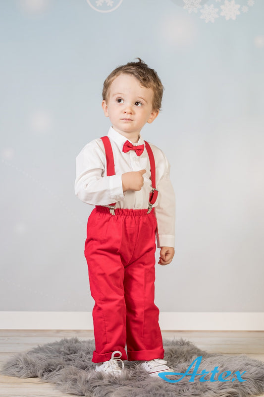 Set with red suspenders