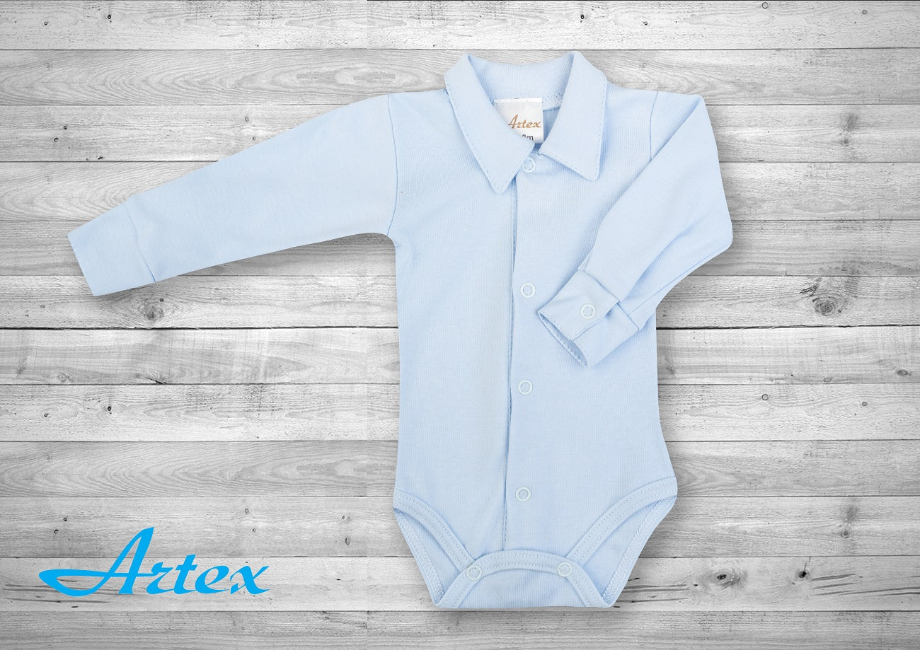 Boy’s bodysuit with collar with fastening